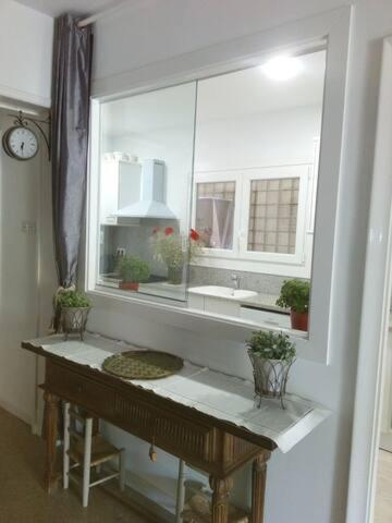 Chambres D'Hotes Chez Catherine A Reus Chambre De Paris Avec Salle De Bains Privee Kültér fotó
